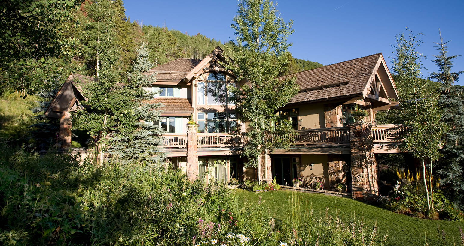 H.G. McCullough Designers - Colorado Ski Lodge