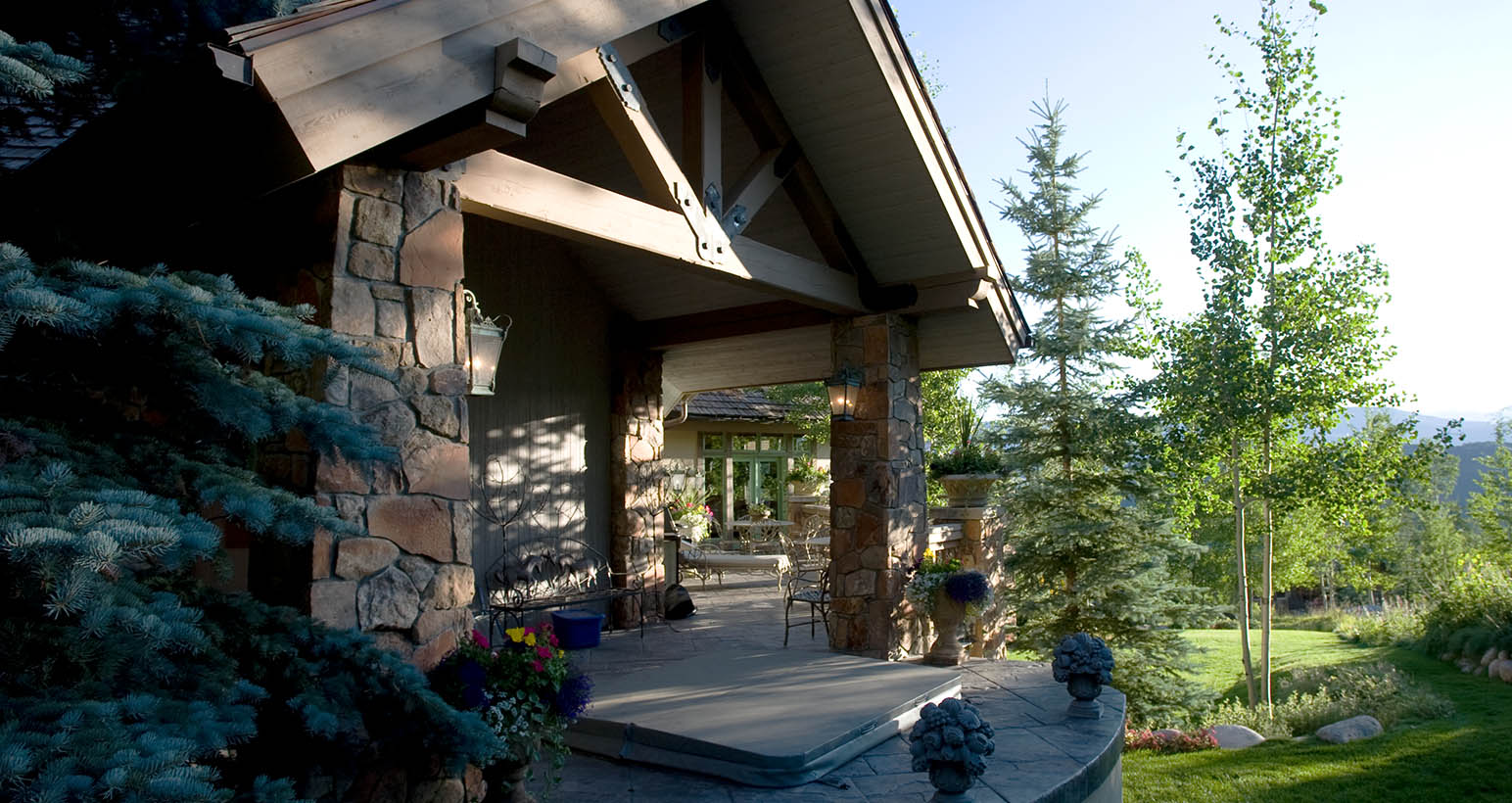 H.G. McCullough Designers - Colorado Ski Lodge